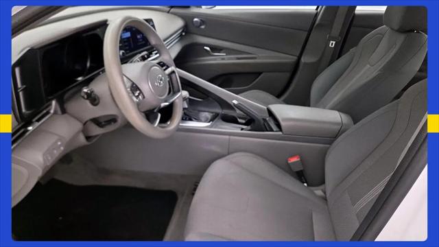 2021 Hyundai Elantra SE