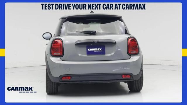 2023 MINI SE Hardtop Cooper Signature