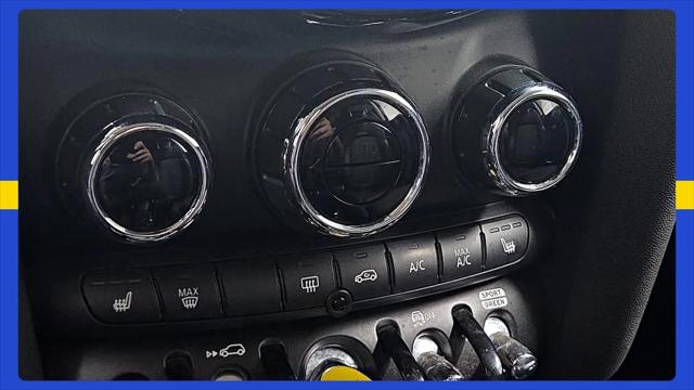 2023 MINI SE Hardtop Cooper Signature