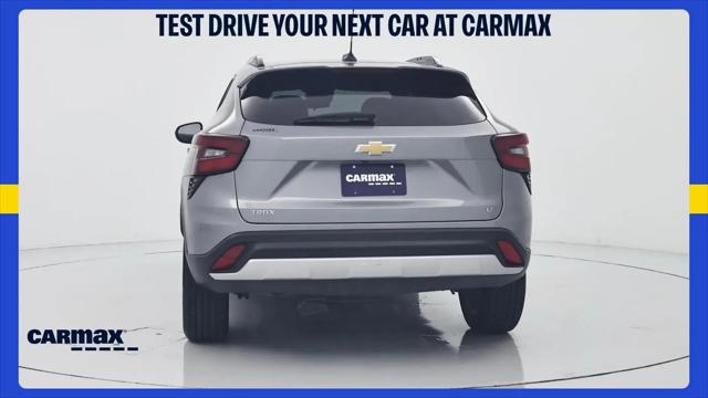 2025 Chevrolet Trax FWD LT