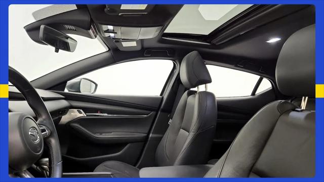 2023 Mazda Mazda3 2.5 S Premium