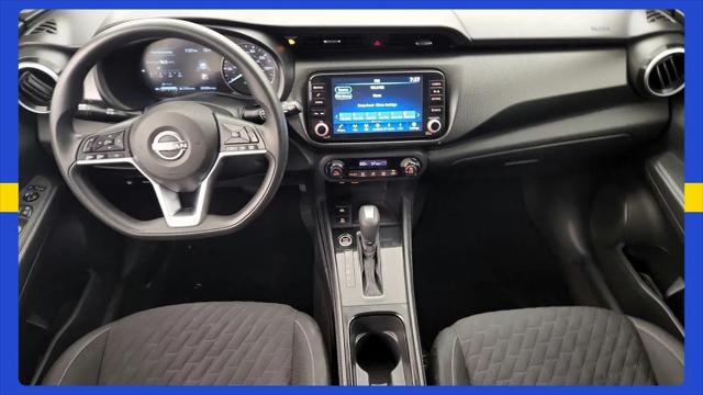 2022 Nissan Kicks SV Xtronic CVT