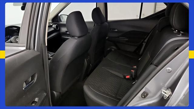 2022 Nissan Kicks SV Xtronic CVT