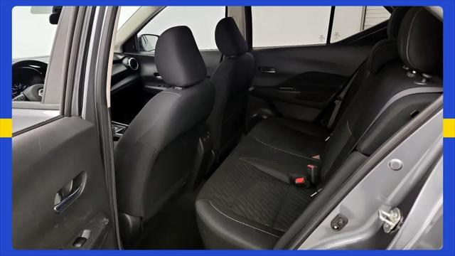 2022 Nissan Kicks SV Xtronic CVT