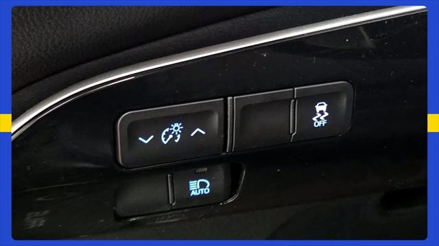 2017 Toyota Prius Three Touring