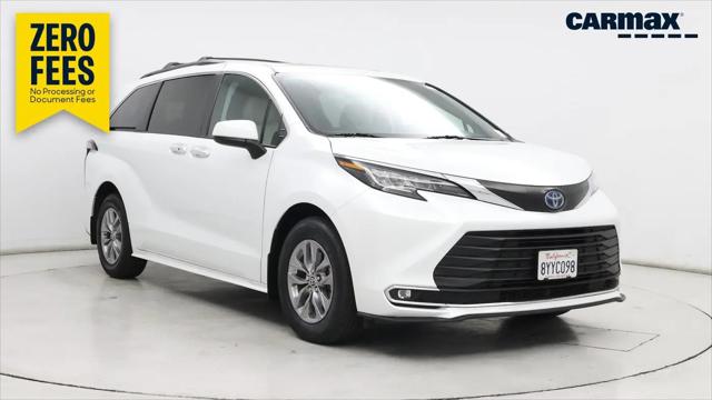 2022 Toyota Sienna XLE for sale in Modesto, CA