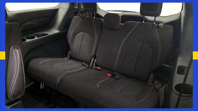 2023 Chrysler Pacifica Touring