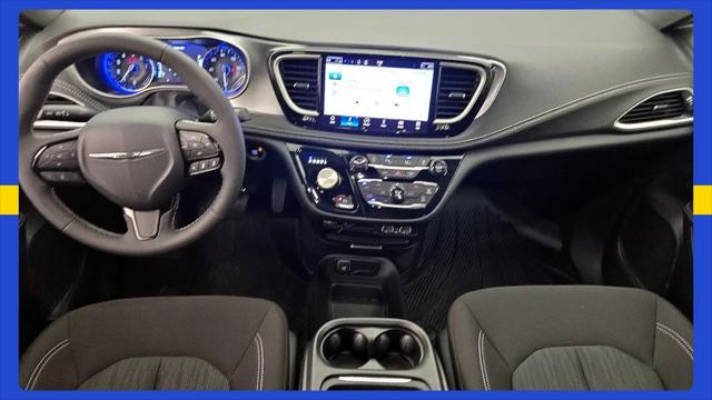 2023 Chrysler Pacifica Touring