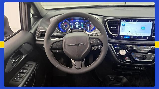 2023 Chrysler Pacifica Touring
