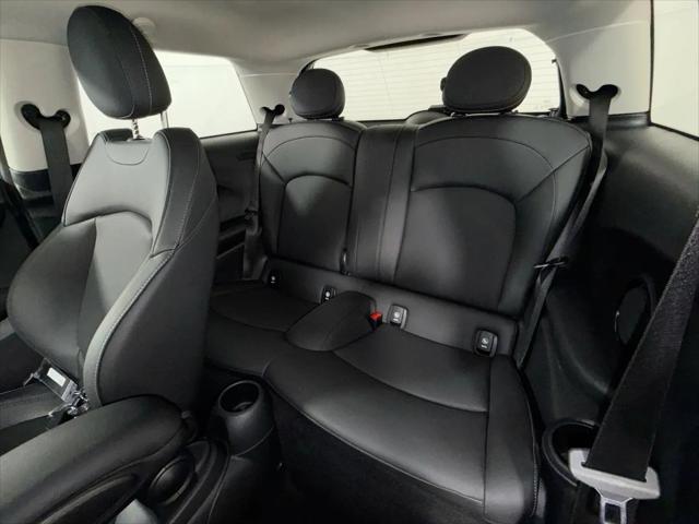 2024 MINI SE Hardtop Cooper