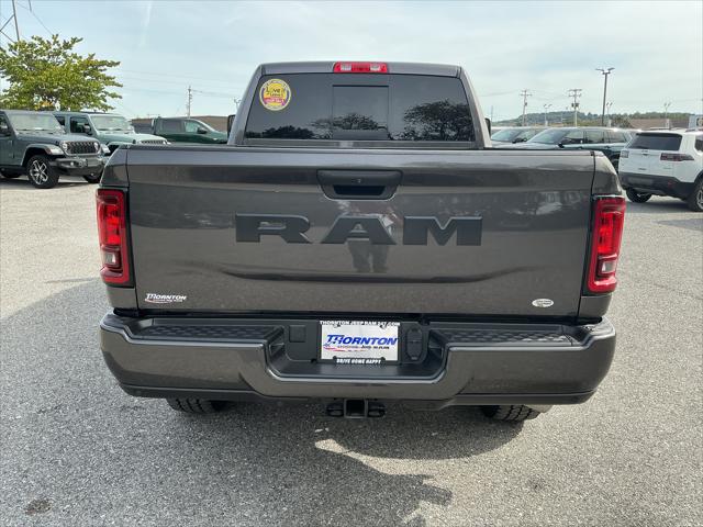 2026 RAM 2500 Black Express Crew Cab 4x4 64 Box