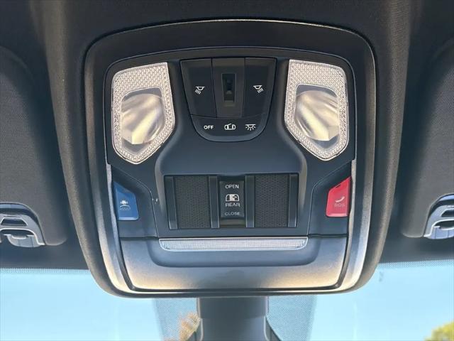 2024 Ram 1500 Big Horn Crew Cab 4x4 64 Box