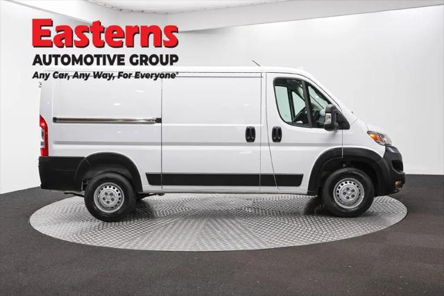 2025 Ram ProMaster 2500 Cargo Van Tradesman Low Roof 136 WB w/Pass Seat