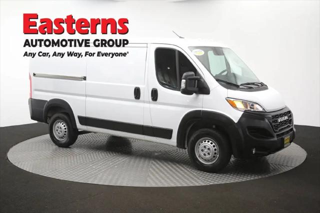 2025 Ram ProMaster 2500 Cargo Van Tradesman Low Roof 136 WB w/Pass Seat