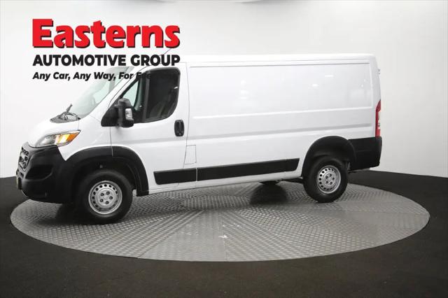 2025 Ram ProMaster 2500 Cargo Van Tradesman Low Roof 136 WB w/Pass Seat