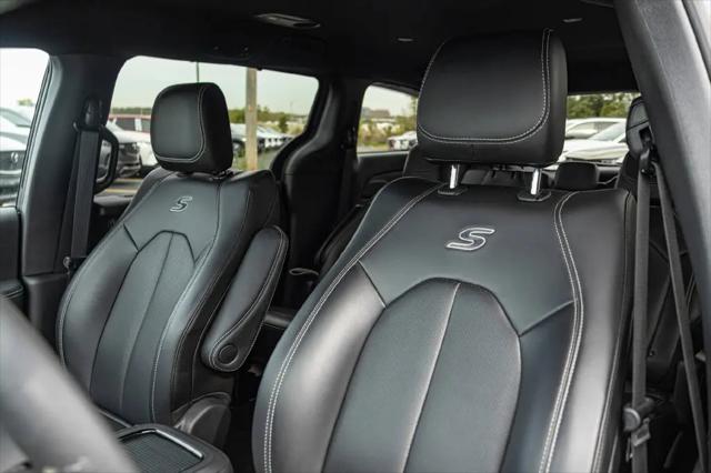 2023 Chrysler Pacifica Touring L AWD