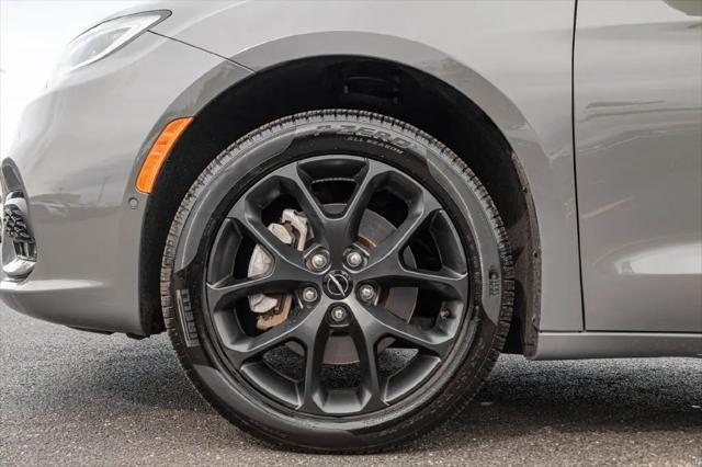 2023 Chrysler Pacifica Touring L AWD