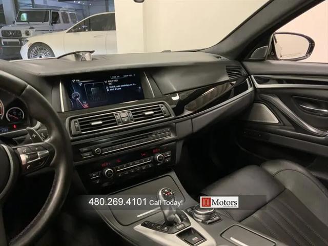 2015 BMW M5 Standard