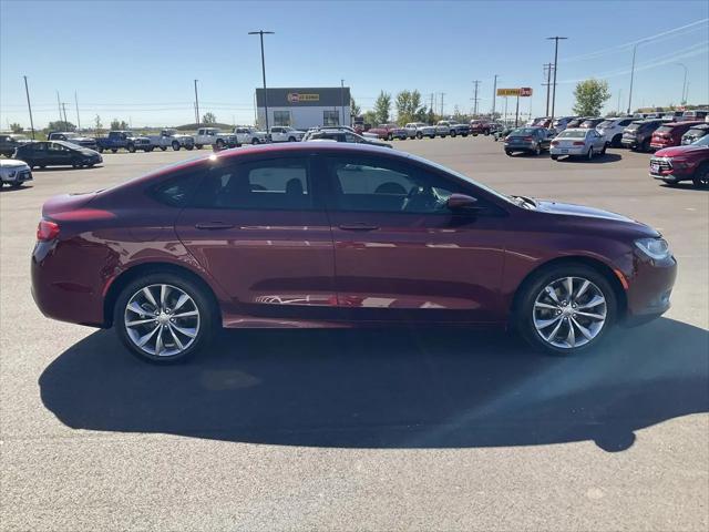 2016 Chrysler 200 S