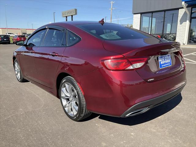 2016 Chrysler 200 S