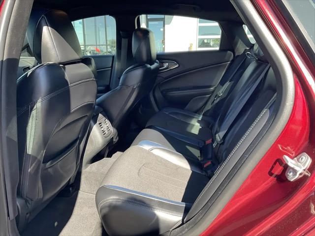2016 Chrysler 200 S