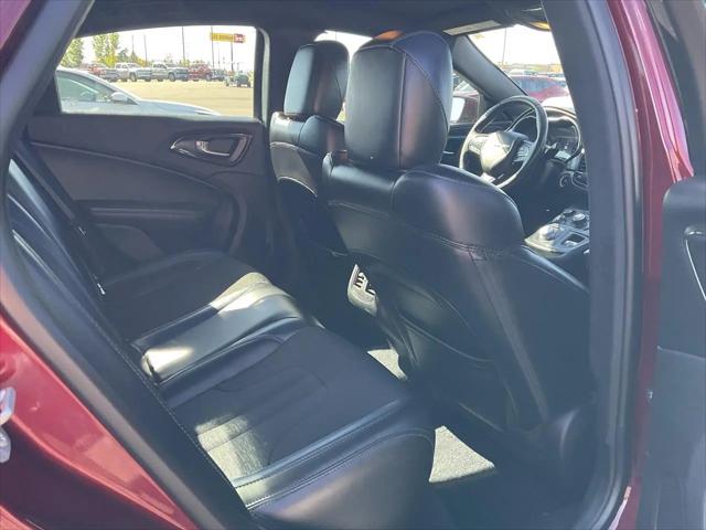 2016 Chrysler 200 S