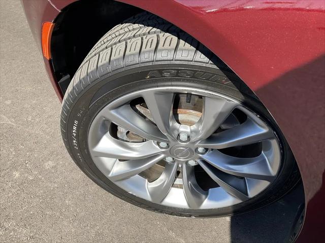 2016 Chrysler 200 S