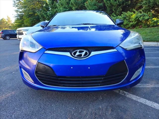 2012 Hyundai Veloster Base w/Gray