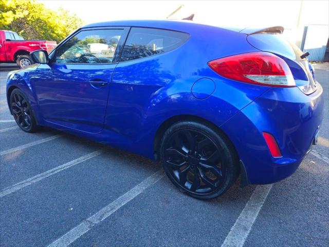 2012 Hyundai Veloster Base w/Gray