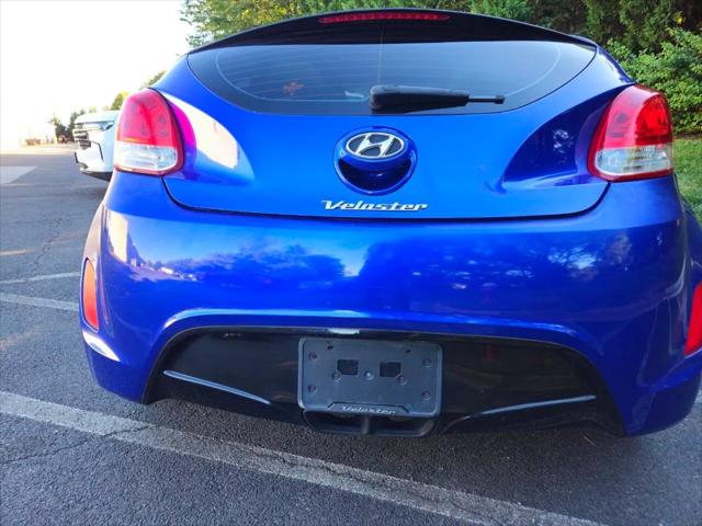2012 Hyundai Veloster Base w/Gray