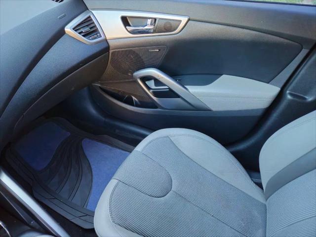 2012 Hyundai Veloster Base w/Gray