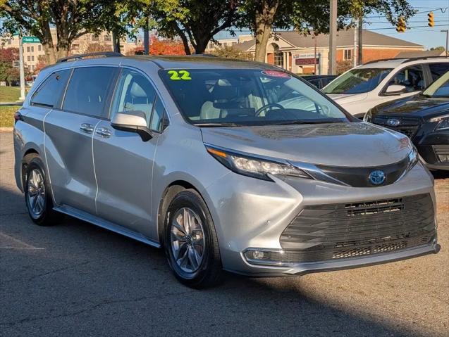 2022 Toyota Sienna XLE for sale near Dublin, OH