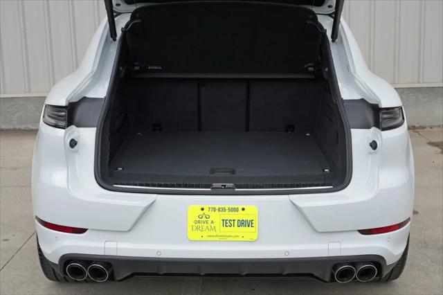 2024 Porsche Cayenne E-Hybrid Turbo