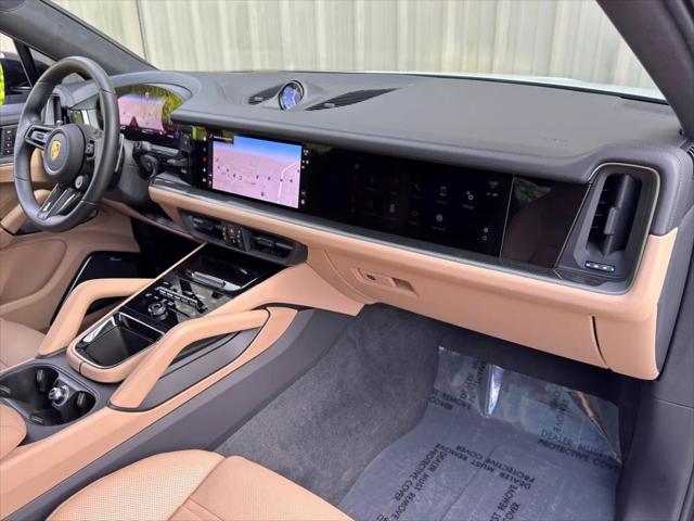 2024 Porsche Cayenne E-Hybrid Turbo