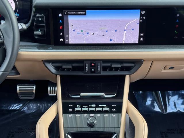 2024 Porsche Cayenne E-Hybrid Turbo