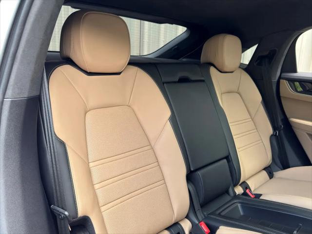 2024 Porsche Cayenne E-Hybrid Turbo