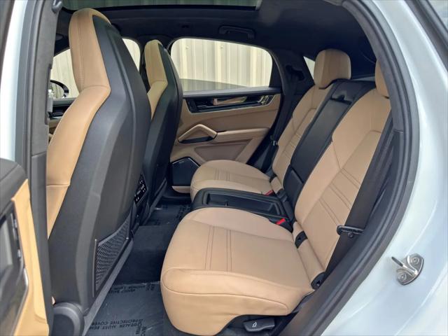 2024 Porsche Cayenne E-Hybrid Turbo