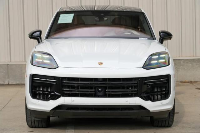 2024 Porsche Cayenne E-Hybrid Turbo