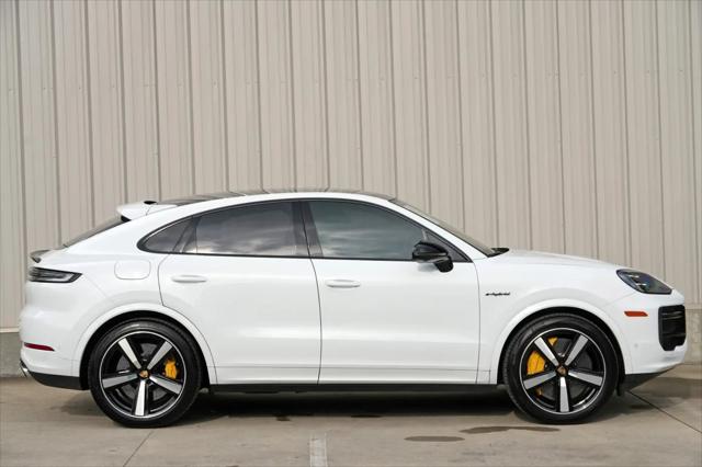 2024 Porsche Cayenne E-Hybrid Turbo