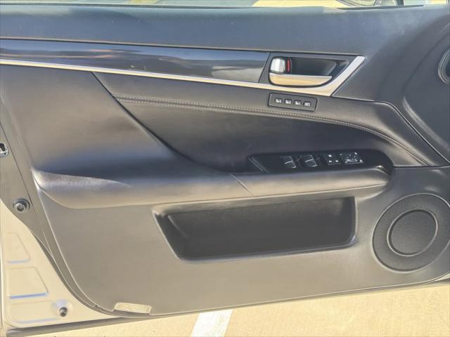 2016 Lexus GS 200t GS 200t