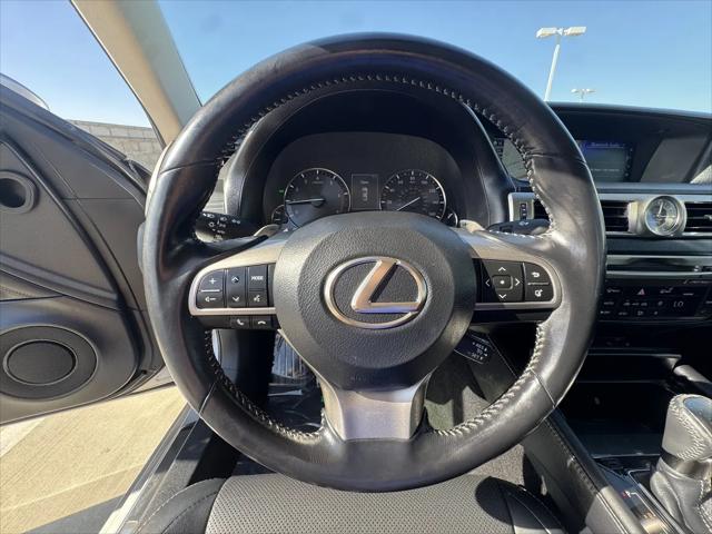 2016 Lexus GS 200t GS 200t