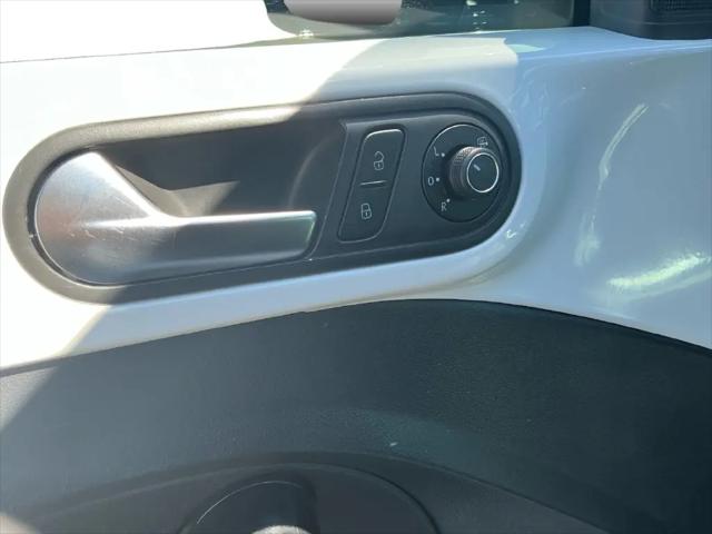 2018 Volkswagen Beetle 2.0T SE