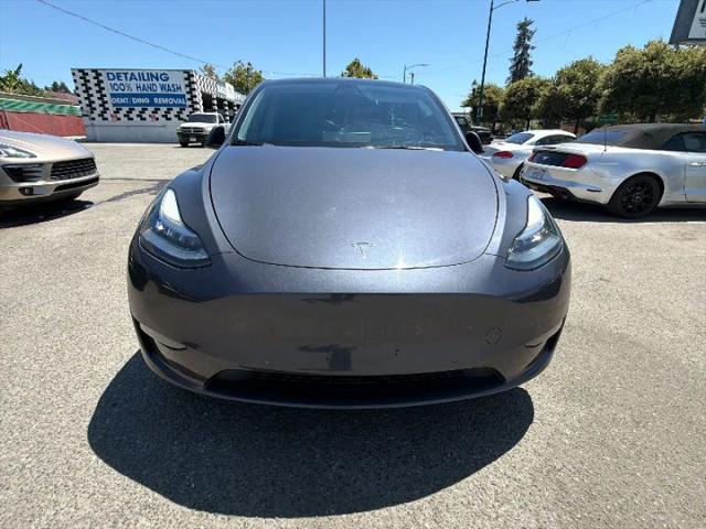 2022 Tesla Model Y Long Range Dual Motor All-Wheel Drive