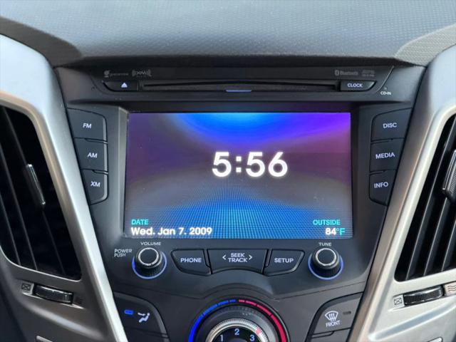 2012 Hyundai Veloster Base w/Black