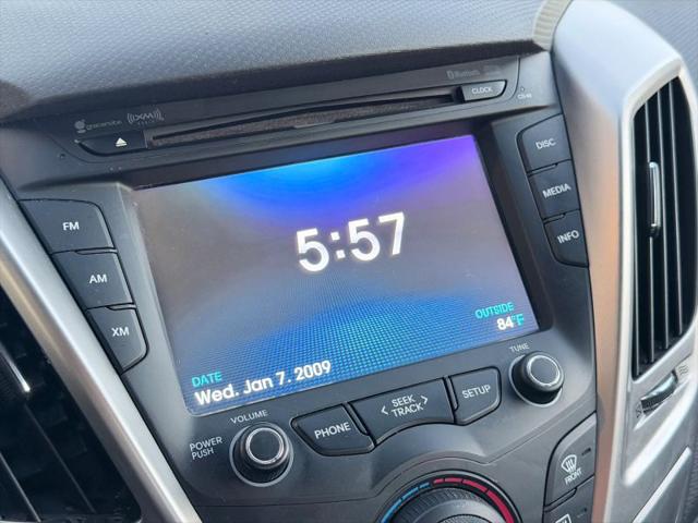2012 Hyundai Veloster Base w/Black
