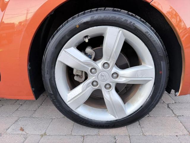 2012 Hyundai Veloster Base w/Black