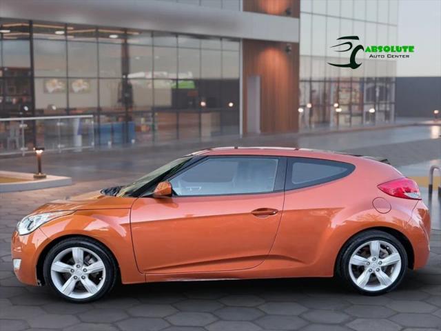 2012 Hyundai Veloster Base w/Black