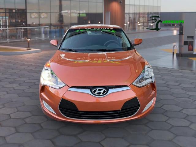 2012 Hyundai Veloster Base w/Black