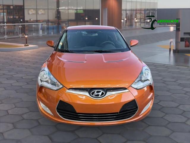2012 Hyundai Veloster Base w/Black