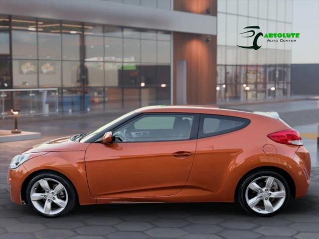 2012 Hyundai Veloster Base w/Black